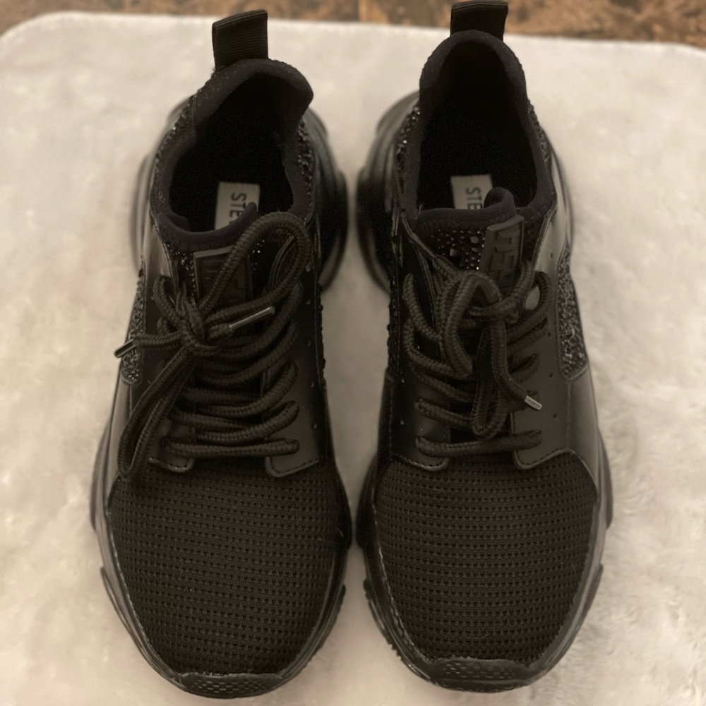 Steve Madden sneakers